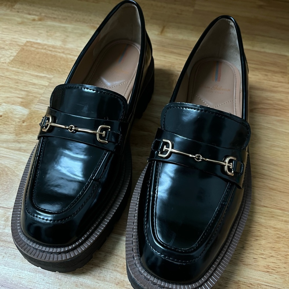Sam Edelman women’s loafers; black and gold; gently worn